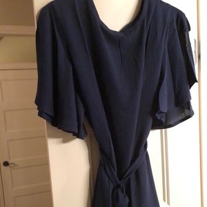 Navy flutter sleeve top with removable sash  2XL